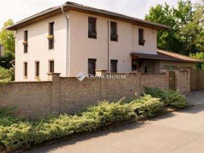 Eladó családi ház Pécs