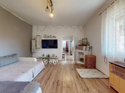 Eladó családi ház Mezőkövesd