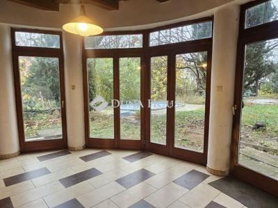 Eladó családi ház Budapest