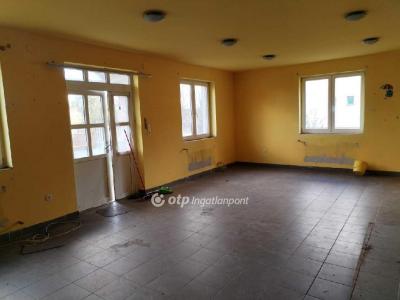 Eladó családi ház Sárszentmihály