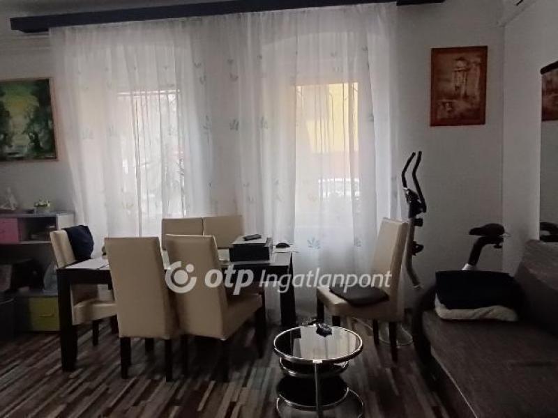 Eladó lakás Szeged