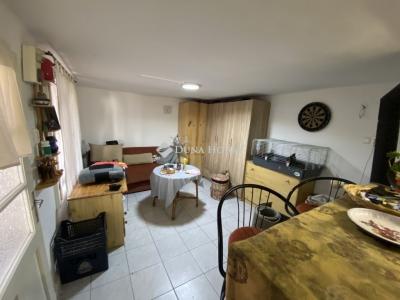 Eladó családi ház Nagyvenyim