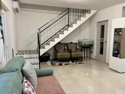 Eladó ikerház Cegléd