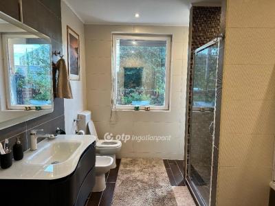 Eladó családi ház Budapest