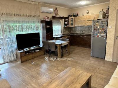 Eladó családi ház Budapest