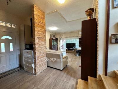 Eladó családi ház Budapest