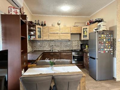 Eladó családi ház Budapest