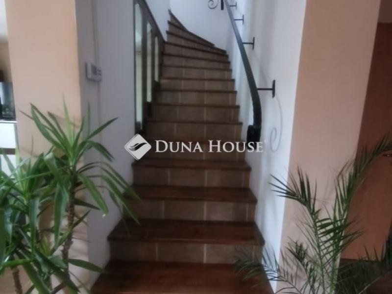 Eladó családi ház Pécs