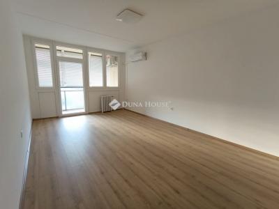 Eladó lakás Pécs