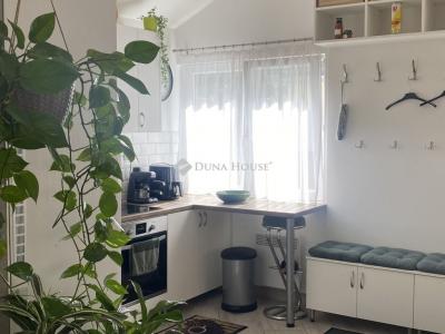 Eladó családi ház Tass