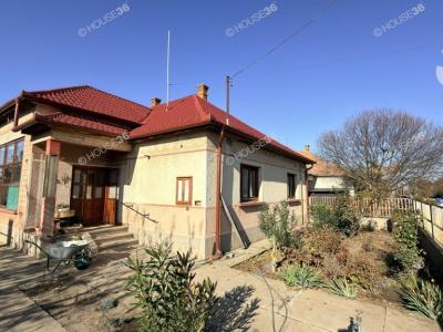 Eladó családi ház Szentkirály