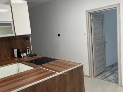 Eladó lakás Komló