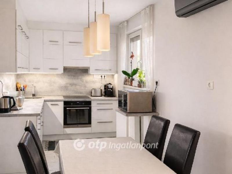 Eladó lakás Tapolca