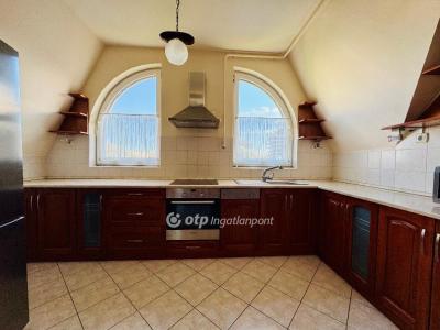 Eladó lakás Debrecen