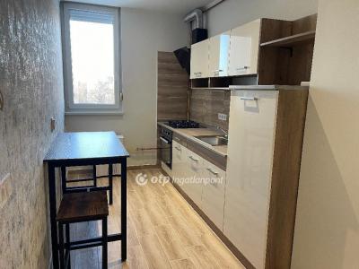 Eladó lakás Debrecen