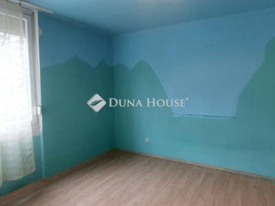 Eladó lakás Tatabánya