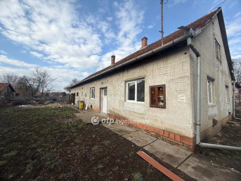 Eladó családi ház Szabadkígyós