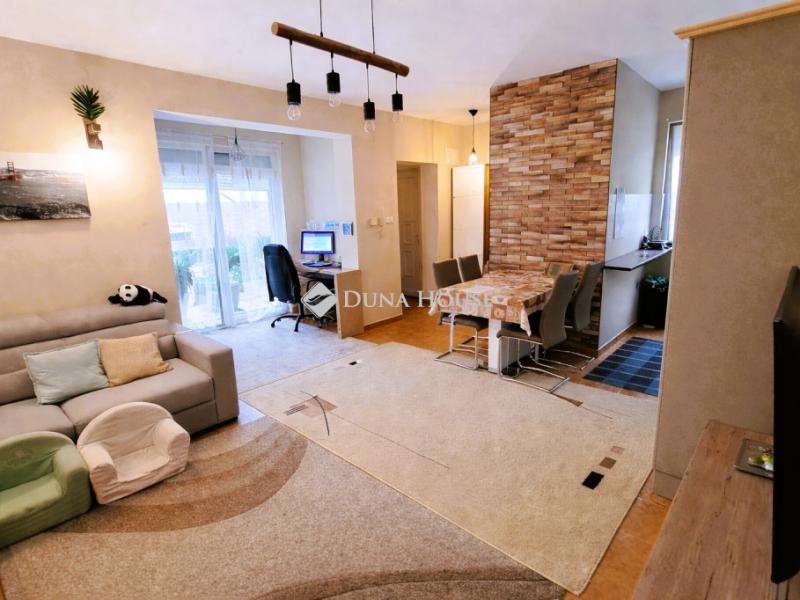 Eladó lakás Gyömrő