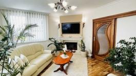 Eladó családi ház Monor