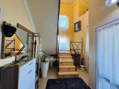 Eladó tanya Debrecen