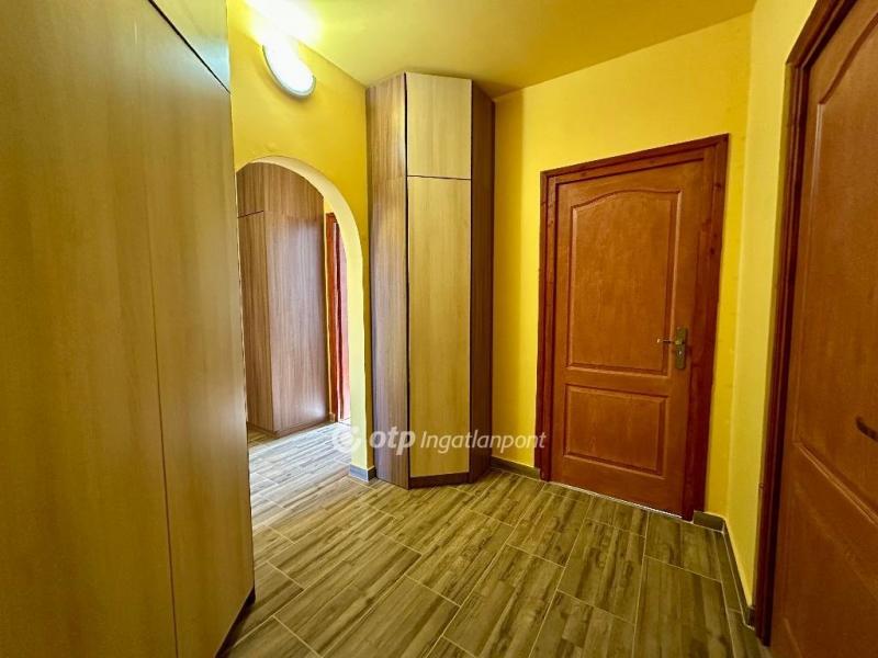 Eladó lakás Debrecen