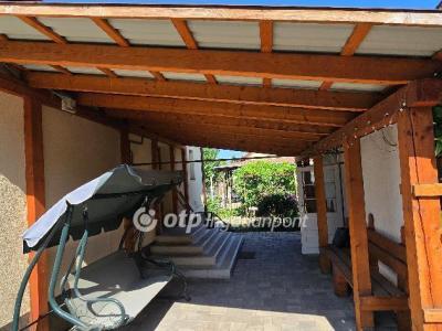 Eladó családi ház Debrecen