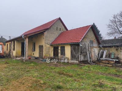 Eladó családi ház Vízvár