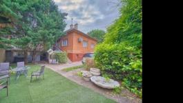 Eladó családi ház Budapest