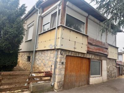 Eladó családi ház Érd