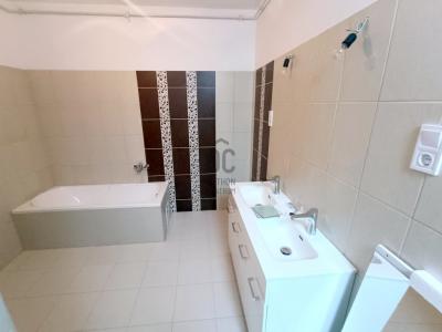 Eladó lakás Erdőkertes