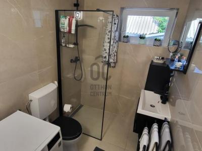 Eladó családi ház Vecsés