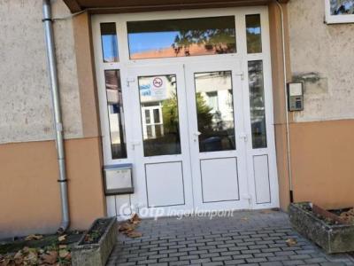 Eladó lakás Hajdúböszörmény