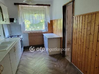 Eladó lakás Győr