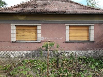 Eladó családi ház Budapest