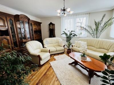 Eladó családi ház Monor