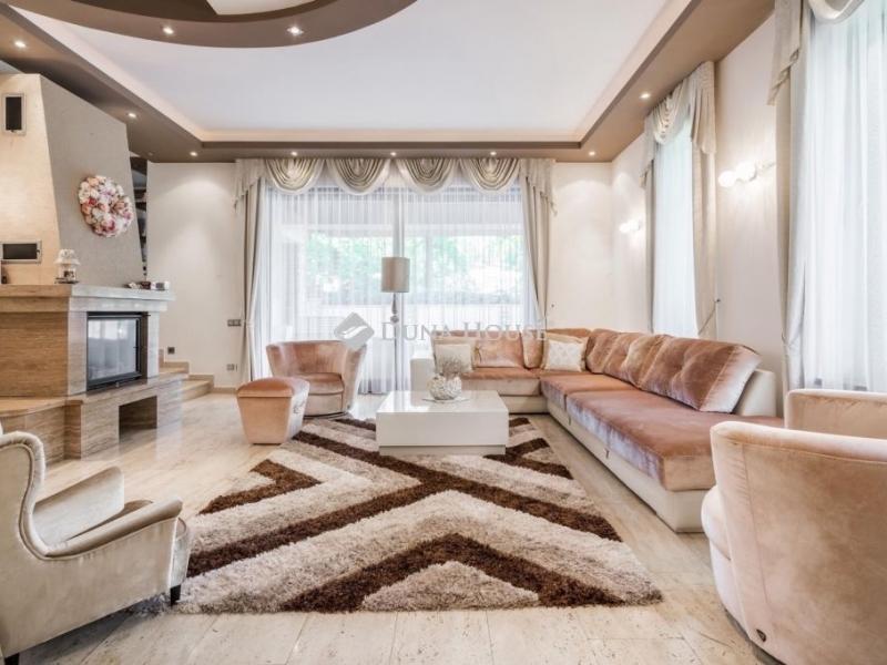 Eladó családi ház Fót