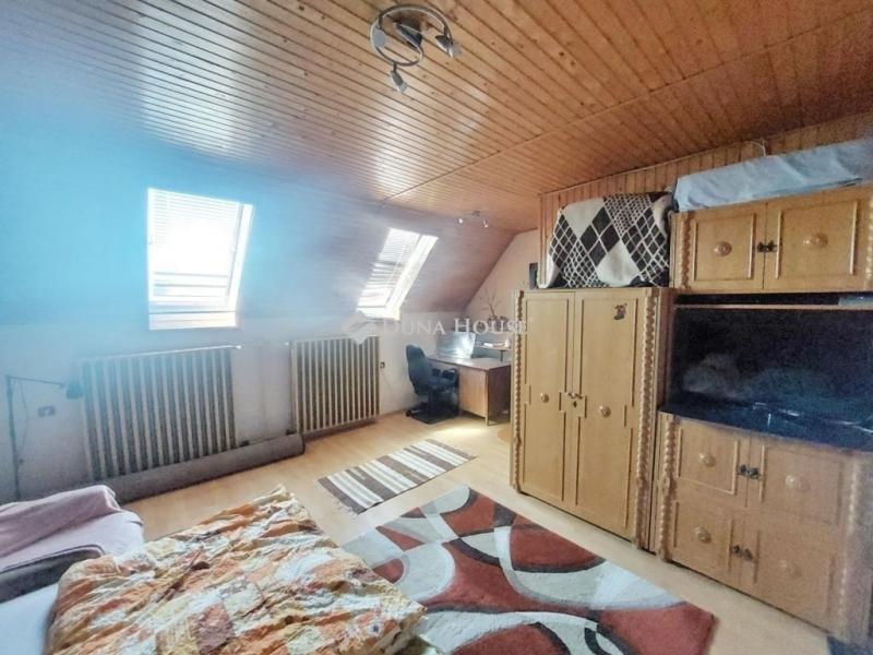 Eladó családi ház Fót