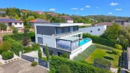 Eladó családi ház Vác