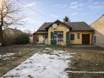 Eladó családi ház Budapest