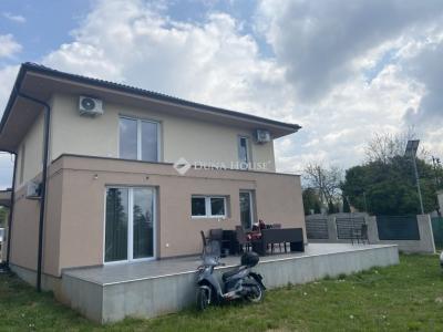 Eladó családi ház Érd