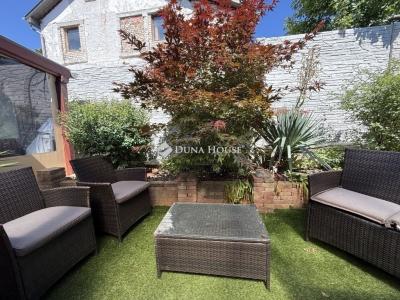 Eladó családi ház Érd