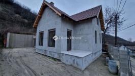 Eladó családi ház Érd