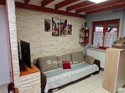 Eladó lakás Szigethalom