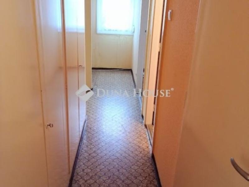 Eladó lakás Zalaegerszeg