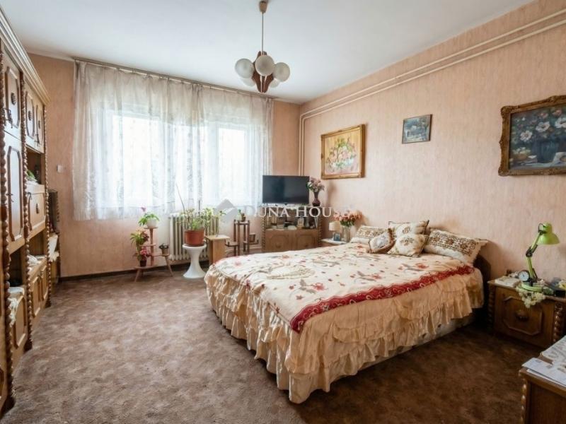 Eladó lakás Zalaegerszeg