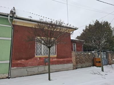 Eladó családi ház Budapest