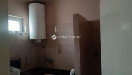 Eladó családi ház Szentmártonkáta