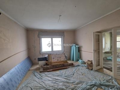 Eladó családi ház Üllő