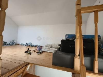 Eladó lakás Kistarcsa