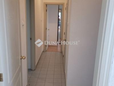 Eladó lakás Vecsés